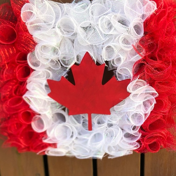 Handmade Canada Day Wreath - Picture 3 of 5